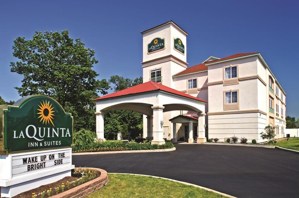 La Quinta By Wyndham Latham Albany Airport Hotel Exterior photo