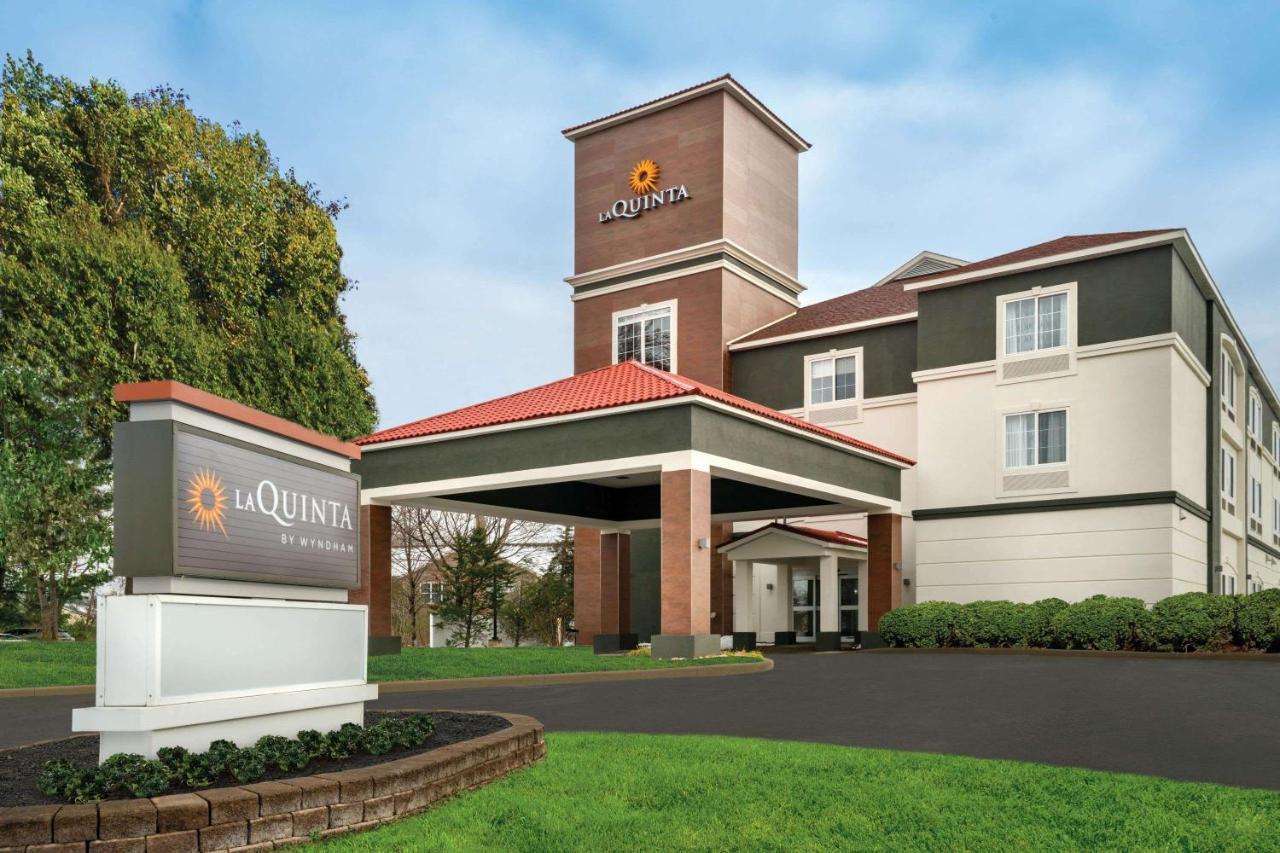 La Quinta By Wyndham Latham Albany Airport Hotel Exterior photo